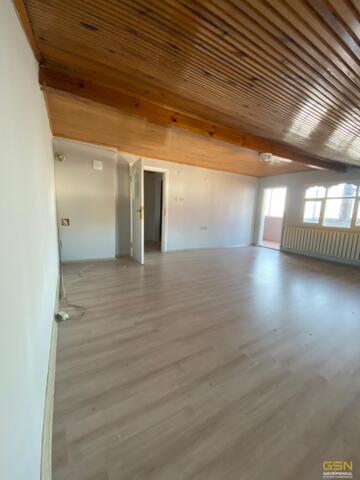 5-ÇAYIROVA YENİMAHALLE DE SATILIK BİNA